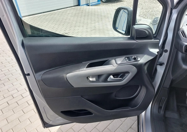 Peugeot Rifter cena 59999 przebieg: 100000, rok produkcji 2020 z Nowe Warpno małe 326